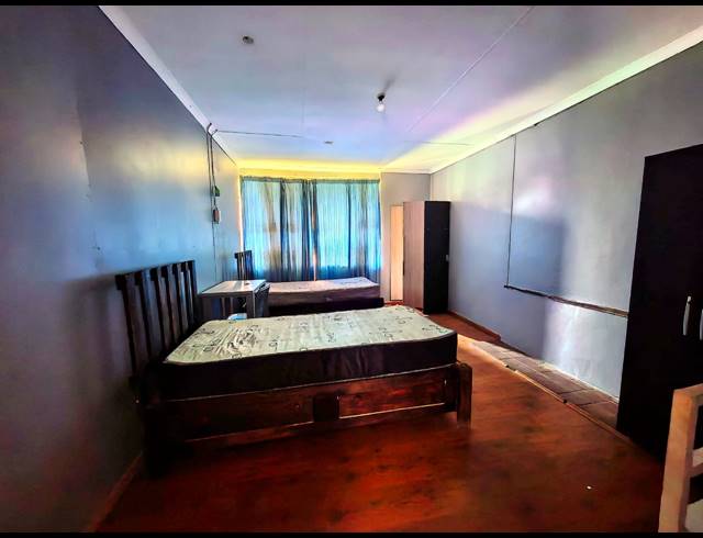 5 BEDROOM HOUSE FOR SALE IN SASOLBURG EXT 1